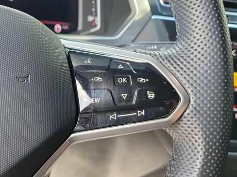Used 2022 Volkswagen Tiguan SEL R-Line AWD/4WD image 26