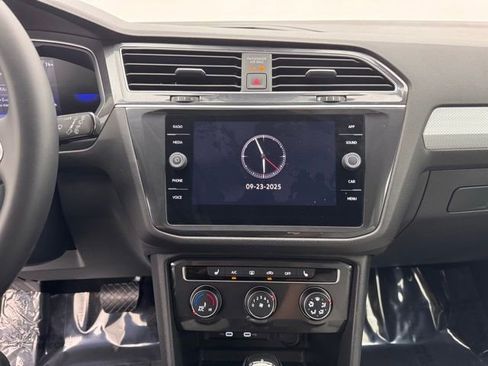 Used 2024 Volkswagen Tiguan S image 15