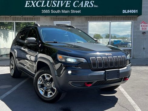 Used 2019 Jeep Cherokee Trailhawk w/ Cold Weather Group AWD/4WD image 1