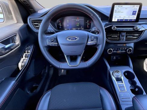 Used 2025 Ford Escape ST-Line FWD image 6