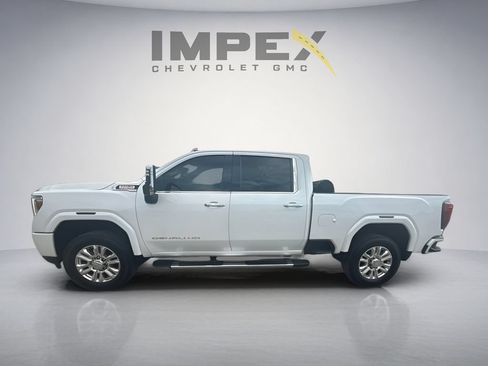 Used 2021 GMC Sierra 2500 Denali w/ Denali Ultimate Package AWD/4WD image 2