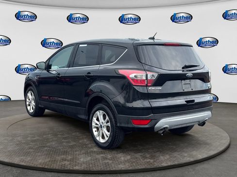 Used 2017 Ford Escape SE AWD/4WD image 3