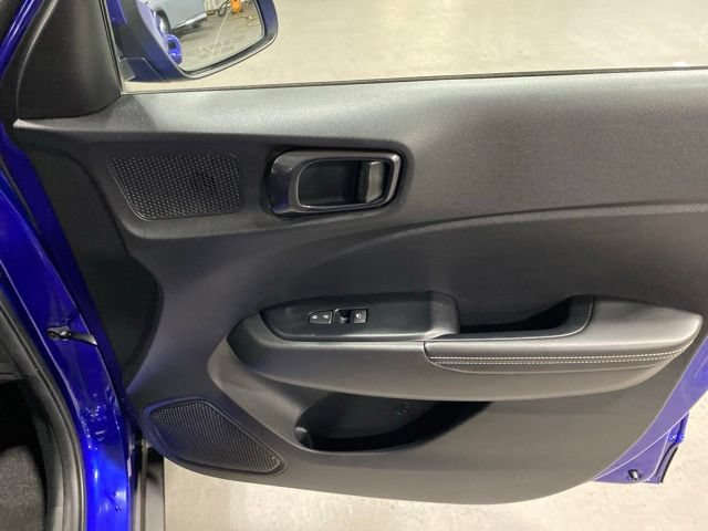 Used 2022 Hyundai Venue Limited FWD image 18
