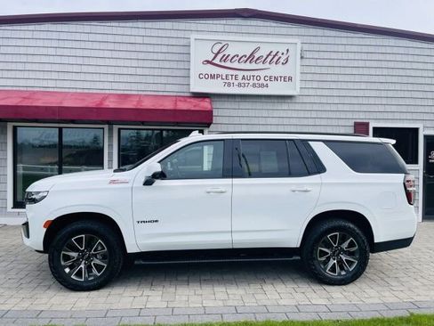 Used 2024 Chevrolet Tahoe Z71 w/ Luxury Package image 2