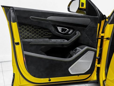 Used 2024 Lamborghini Urus Performante image 45