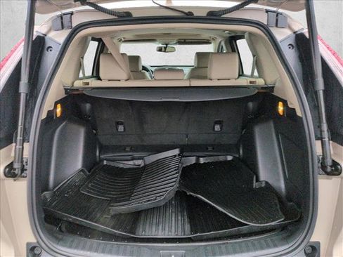 Used 2018 Honda CR-V Touring image 6