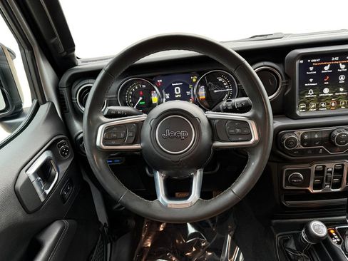 Used 2023 Jeep Wrangler Unlimited Sahara w/ Cold Weather Group image 12