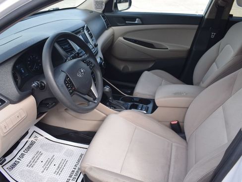 Used 2016 Hyundai Tucson SE w/ Option Group 02 FWD image 8