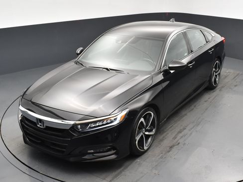 Used 2019 Honda Accord Sport image 18