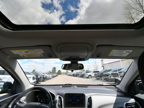 Used 2019 Chevrolet Equinox LT w/ LT True North Edition AWD/4WD image 17