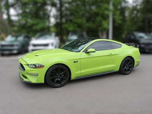 Used 2020 Ford Mustang Premium w/ Equipment Group 201A RWD image 4