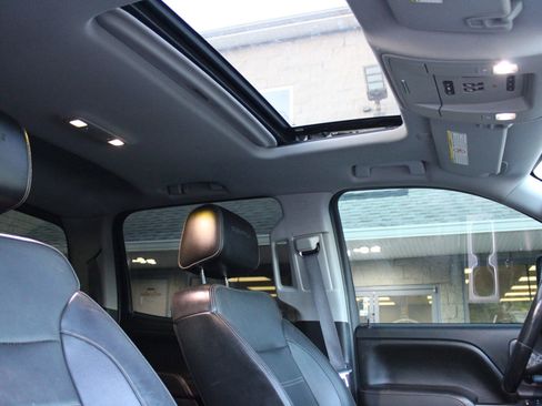 Used 2016 GMC Sierra 2500 Denali w/ Duramax Plus Package image 23