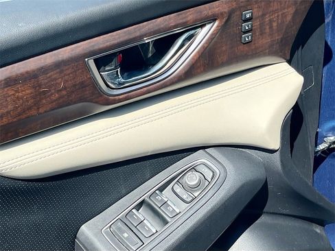 Used 2022 Subaru Ascent Touring image 18