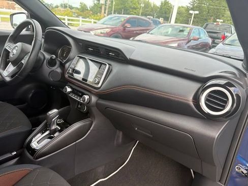 Used 2018 Nissan Kicks SR FWD image 20