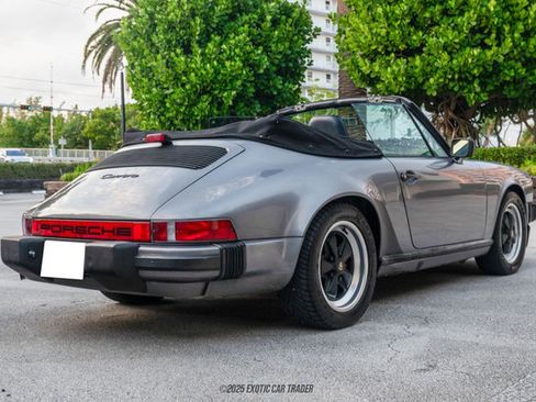 Used 1986 Porsche 911 Carrera RWD image 8