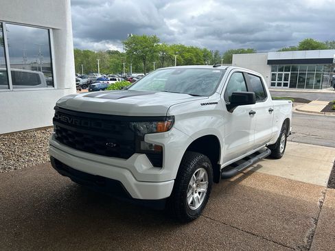 Used 2022 Chevrolet Silverado 1500 Custom w/ Rally Edition AWD/4WD image 1