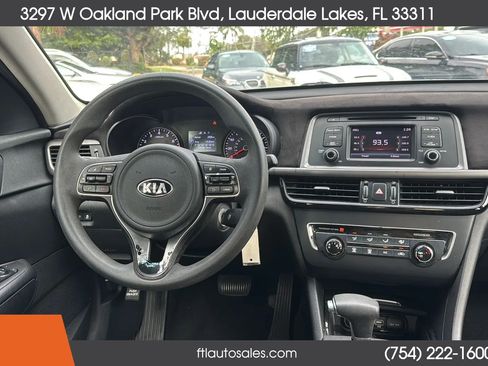 Used 2017 Kia Optima LX FWD image 45