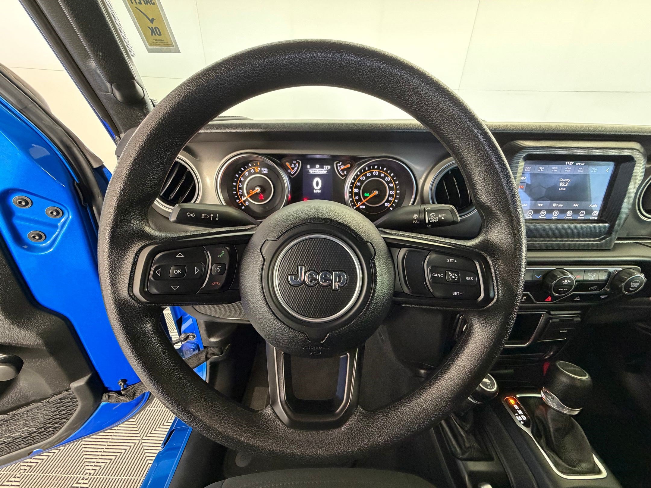 Used 2022 Jeep Gladiator Sport AWD/4WD image 4
