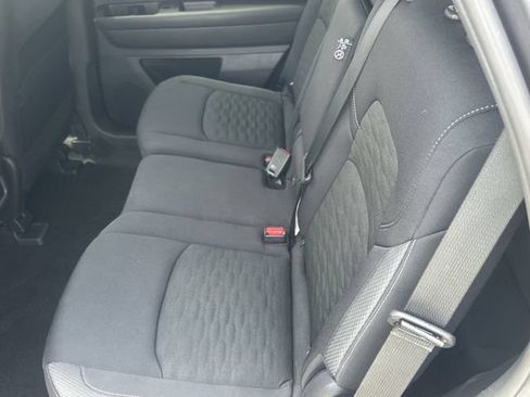 Used 2025 Nissan Pathfinder SV FWD image 13