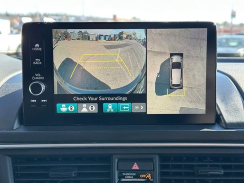 Used 2025 Honda Pilot Elite image 27