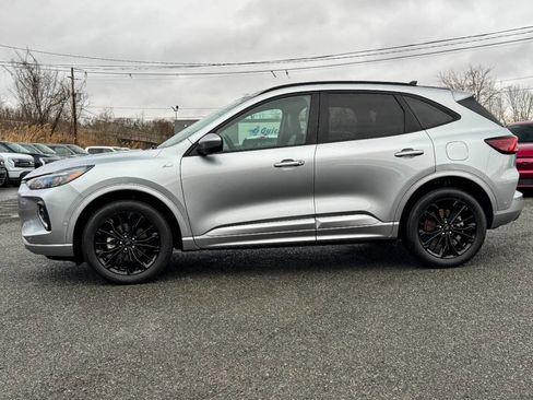 Used 2023 Ford Escape ST-Line Elite w/ Premium Technology Package AWD/4WD image 6