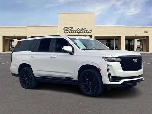 Certified 2023 Cadillac Escalade Sport Platinum w/ LPO, ONYX Package image 3