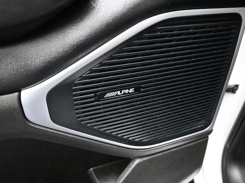 Used 2024 Jeep Wagoneer Series II w/ Flexible Seating Group image 13