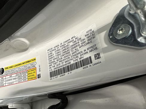 Certified 2025 Honda CR-V EX image 15