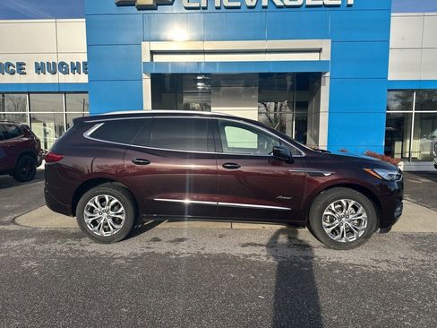 Used 2021 Buick Enclave Avenir w/ Avenir Technology Package image 3
