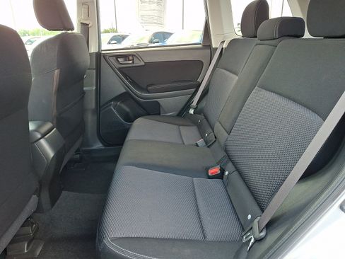 Used 2014 Subaru Forester 2.5i Premium w/ Popular Package #2 AWD/4WD image 10