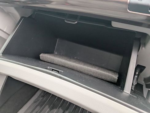 Used 2017 Honda Accord EX-L image 37