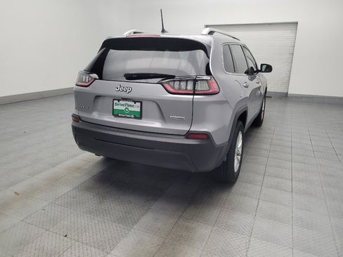 Used 2019 Jeep Cherokee Latitude w/ Popular Appearance Group image 9