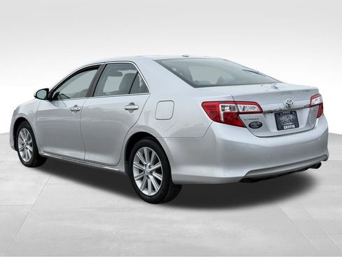 Used 2014 Toyota Camry XLE image 4