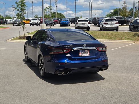 Used 2021 Nissan Maxima 3.5 SV w/ Floor Mat Group FWD image 3