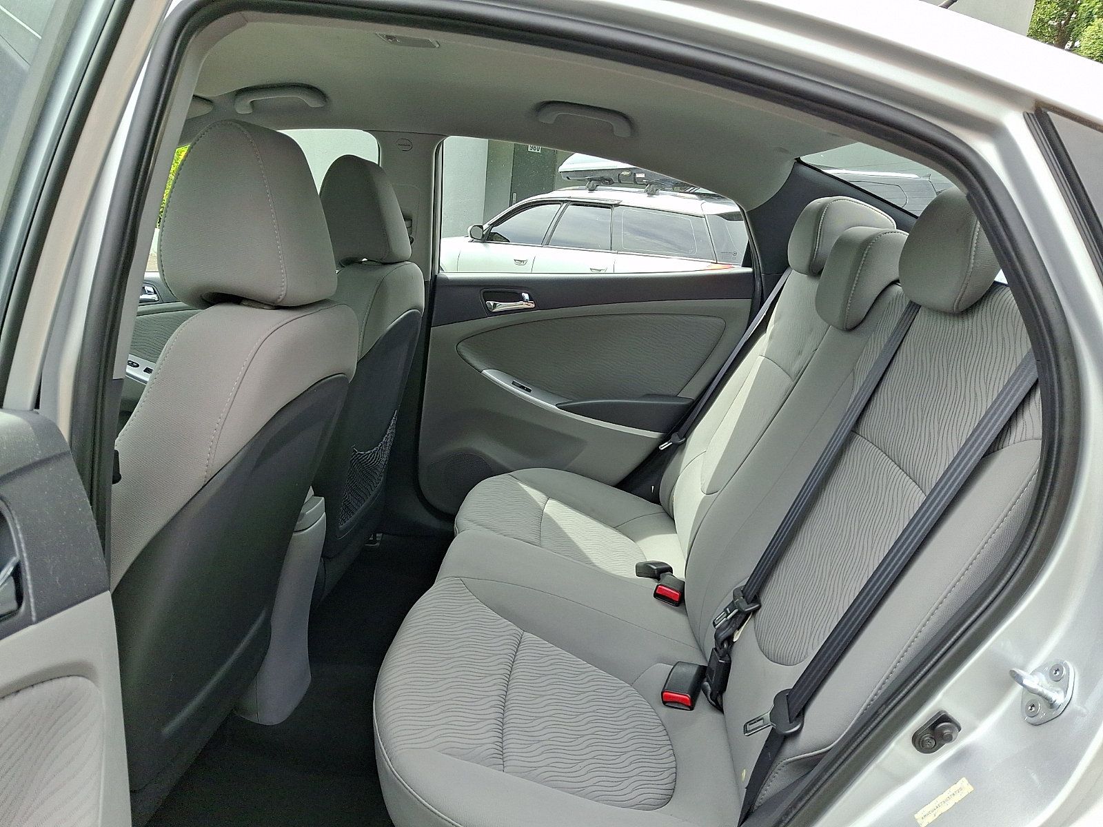 Used 2013 Hyundai Accent GLS w/ Premium Pkg FWD image 13