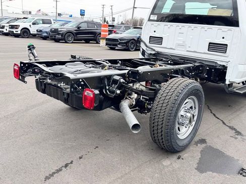 New 2025 Ford F350 XL w/ XL Chrome Package image 11