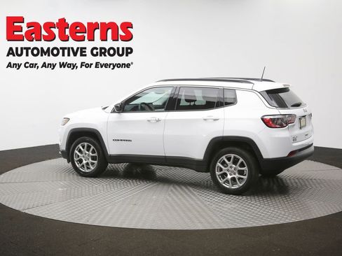 Used 2022 Jeep Compass Latitude AWD/4WD image 60