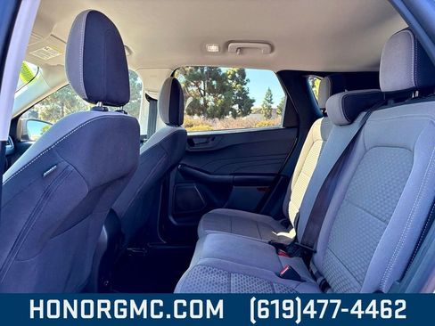 Used 2022 Ford Escape SE image 14