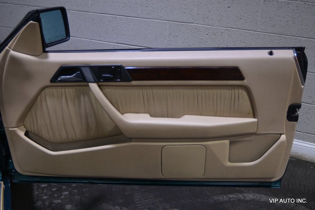 Used 1995 Mercedes-Benz E 320 Convertible image 22