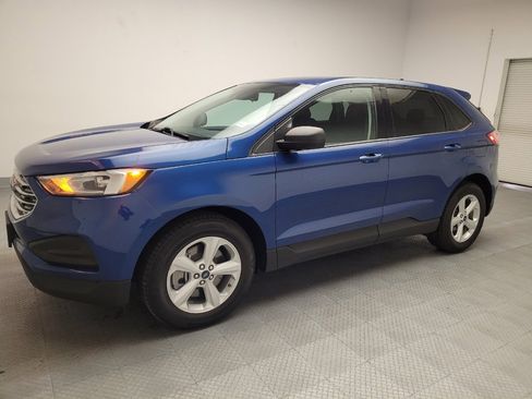 Used 2021 Ford Edge SE w/ Cargo Accessory Package image 2