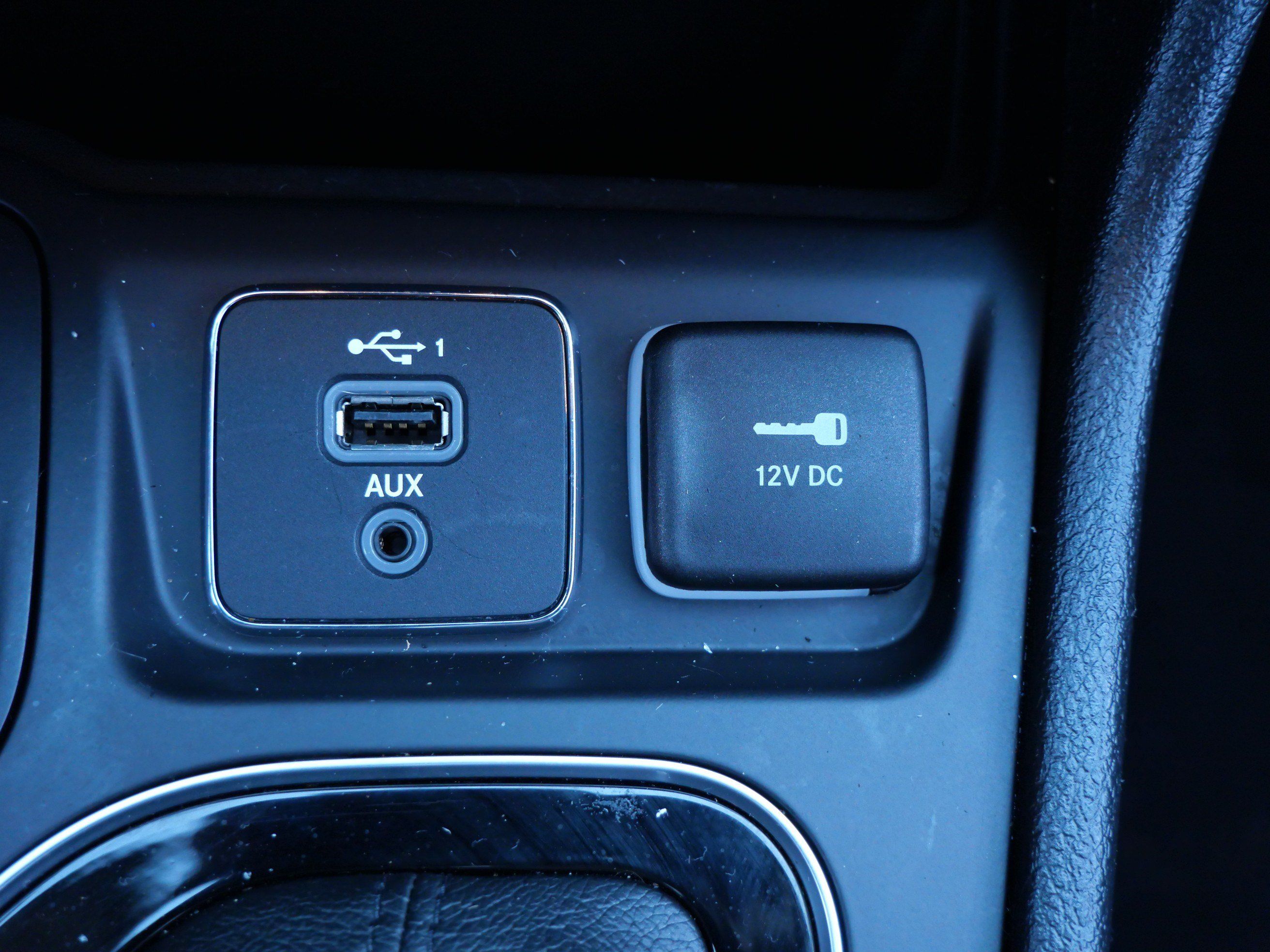 Used 2020 Jeep Cherokee Limited AWD/4WD image 33