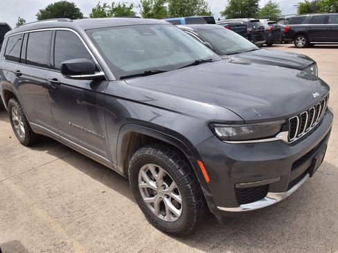 Used 2023 Jeep Grand Cherokee L Limited AWD/4WD image 4