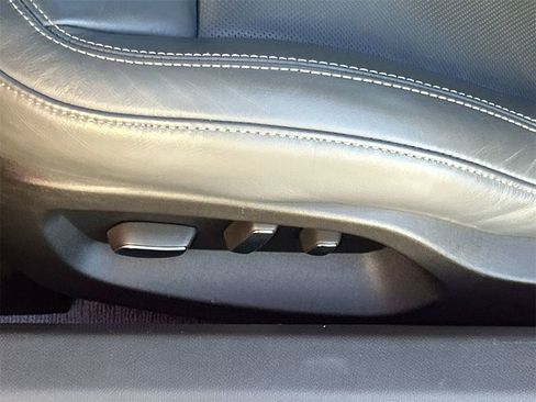 Used 2016 Chevrolet Corvette Z06 w/ 3LZ Preferred Equipment Group image 17