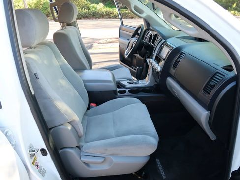 Used 2014 Toyota Sequoia SR5 image 18