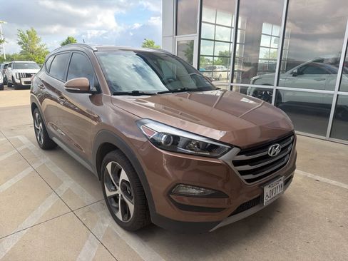 Used 2017 Hyundai Tucson Sport image 5
