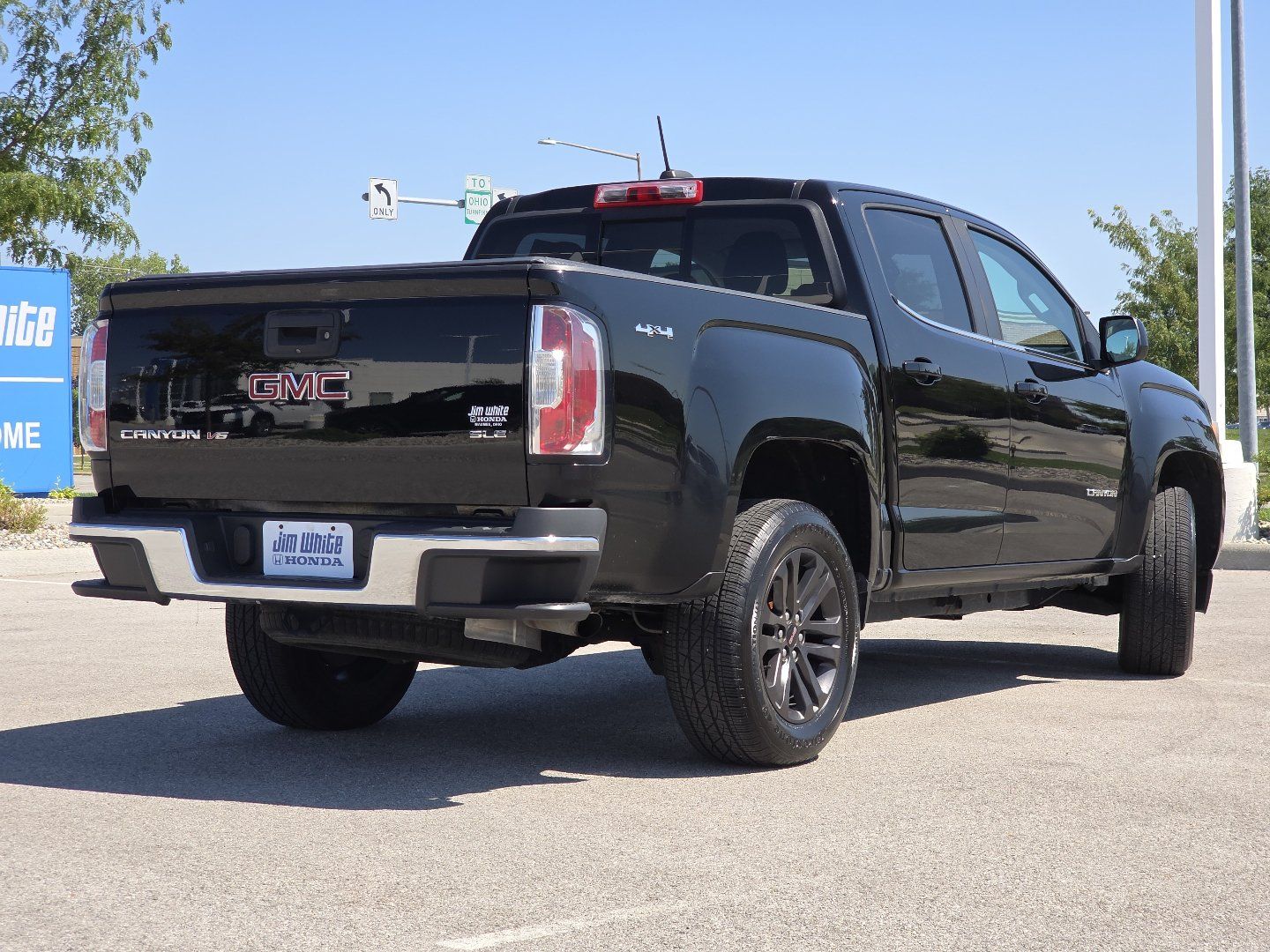 Used 2019 GMC Canyon SLE w/ Elevation Edition AWD/4WD image 13