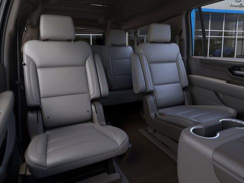 New 2026 GMC Yukon XL Elevation image 17