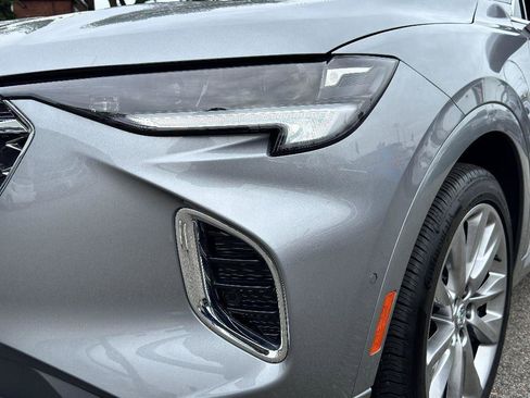 Used 2023 Buick Envision Avenir image 14