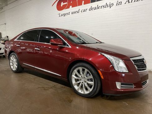 Used 2017 Cadillac XTS Luxury image 2