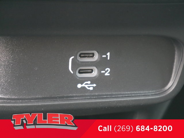 New 2027 Chrysler Pacifica Select FWD image 32